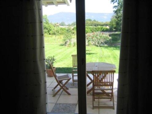Bnb Atelier De St. Maurice Vésenaz Room photo